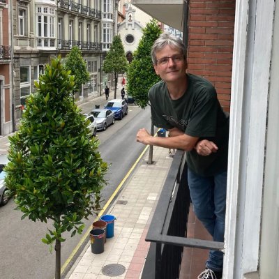 RobinJohnWebb1's profile picture. English academy. Adult classes. Exam preparation: Cambridge B2, C1, C2..EOI etc.