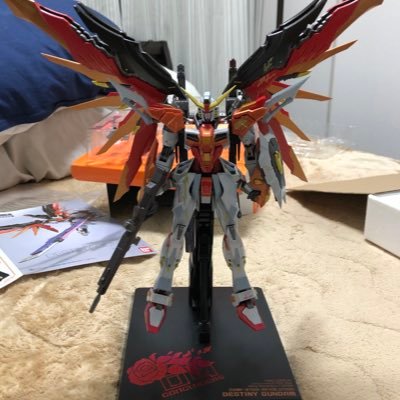 ぬるのガンプラ垢。 ゆっくりまったり作成。素組み、部分塗装好き。下手くそなのは許して。塗装練習中。メタルビルドも好きなやつ。