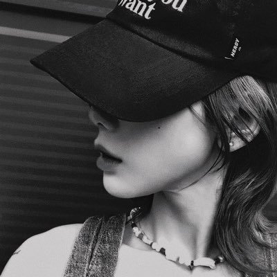 taenystories's profile picture. 