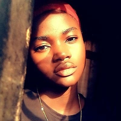 Ikorodu breed, Certified Agbero, Chief Executive Omota,part time Danfo conductor,Runaway Yabaleft patient https://t.co/FvBcbayY66
