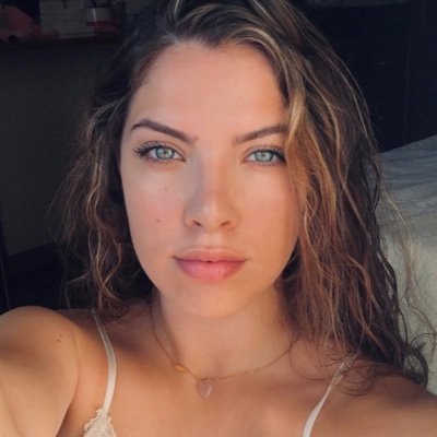 pseudo-estudante de enfermagem | Fc Porto
Ig: @_joanamagalhaes_
