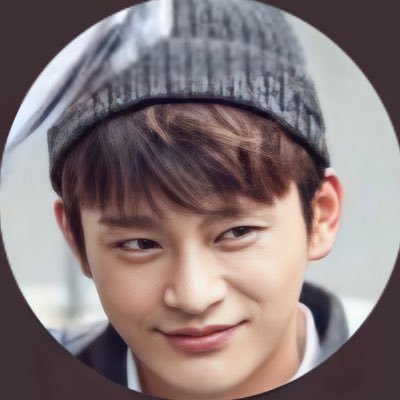 🍀2019年5月～SEO IN GUK 応援してます🍀Twitter,Instagramなど始めたばかりです🔰よろしくお願いいたします🔰
無言フォローすみません😣💦