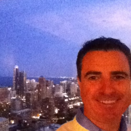 Dermot_Buffini's profile picture. an Irishman trying to help where he can