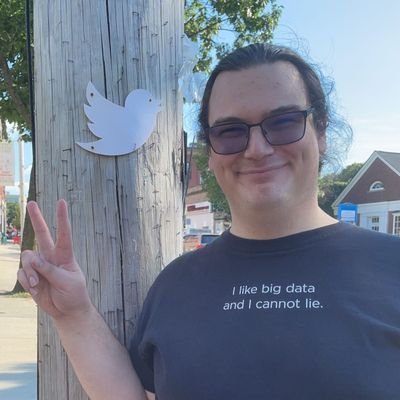 ex-tweep xoogler ex-stripe;
give peace a chance;
modern day Bartleby the Scrivener;
web component, mercurial, freebsd fan;
zany circus comedy; I'm a jester
