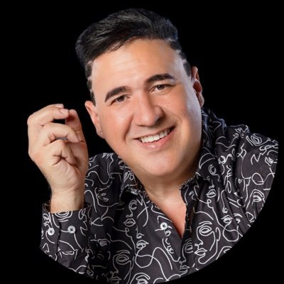 Mickey Taveras on X: "Si la luna fuera mía, te la diera! 🌕💝" / X