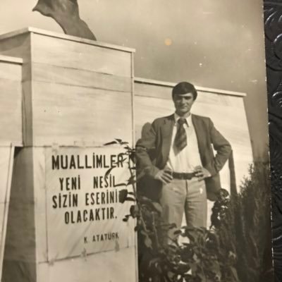 EĞİTİM UZMANI-YAZAR, İSGEDER-İstanbul Giresunlu Eğitimciler Derneği Onursal Başkanı