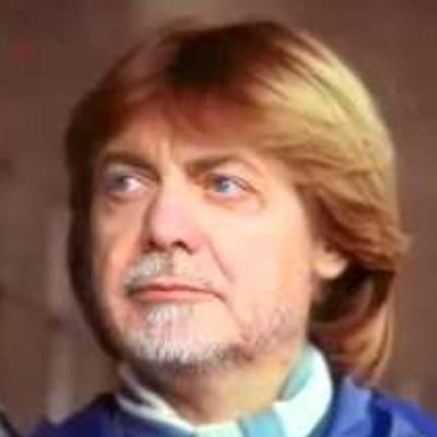 onipoterozio's profile picture. W lo zio, abbasso tutti gli altri
antifascista,tifoso del Napoli fino alla fine