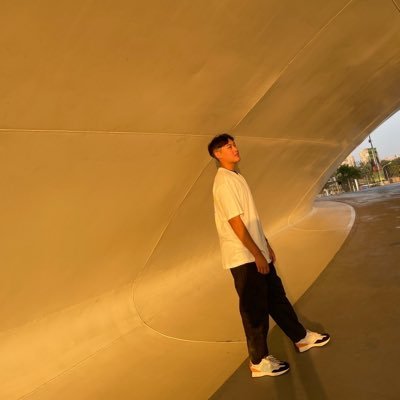 ZPnxMlDCtfSRwSr's profile picture. 