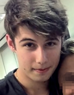Um Fc do @pedrinhoGarnet !
Seguido em: 13.09.11 Oficializado em: 14/09/11
Donas: @_gabrielatorres & @MayumiYea Since: 12/09/2011 #TÁTARAAAADA !