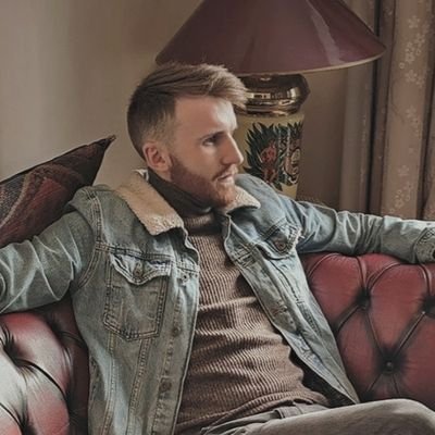 lukehudlass's profile picture. AI Research Scientist @ Graphcore
Currently working on Rebuttal!, the AI conference submission card game!