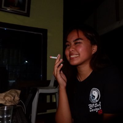 TheaSyra's profile picture. know ur f place