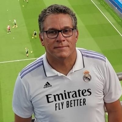 El Periodismo: mi inspiración @tibyfrancisco: mi compañera, mi pasión, mi religión. Mis 3 hijas: las luces en el camino. Fiel a Dios y a mi familia