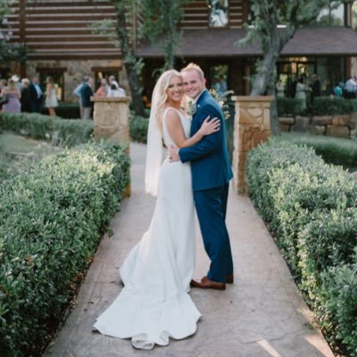 elliedubroc's profile picture. 