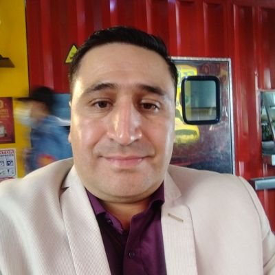 mi nombre es JUANK. soy de 1977. buscó aventuras sexuales con mujer descomplicada poeta del sexo bgta ☎# 310 5811265