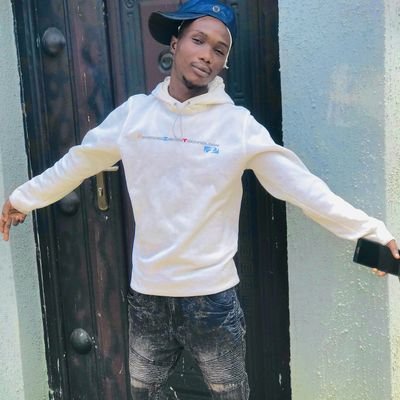 I'm a Male Upcoming Artiste! I Do SING, RAP&DANCE! STRAIGHT OUTTA TO THE TOP NO MORE SLOWMO!
COOLEST
