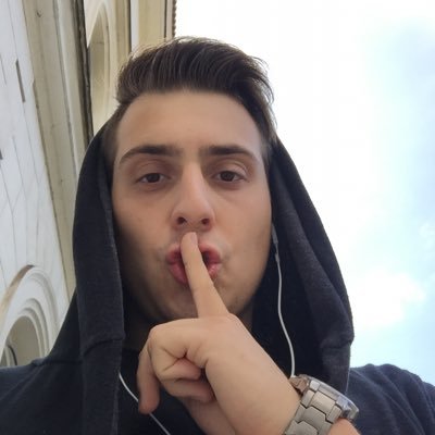 _TomHol's profile picture. 