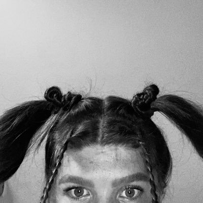 katienaskeite's profile picture. 📸:Olympus OM10/take pictures on film/Odesa,Ukraine/