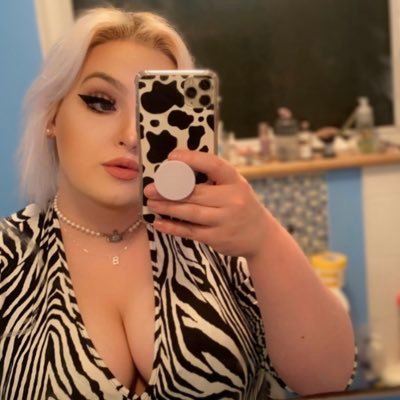 LUCYMURR4Y Profile Picture