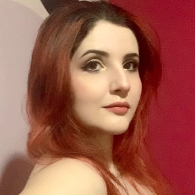 Pessoinha das artes e distribuidora de emoji de tulipa // twitch e outras redes: @vi_marchetti // canalzinho: Vi de Tudo // (ela / dela)