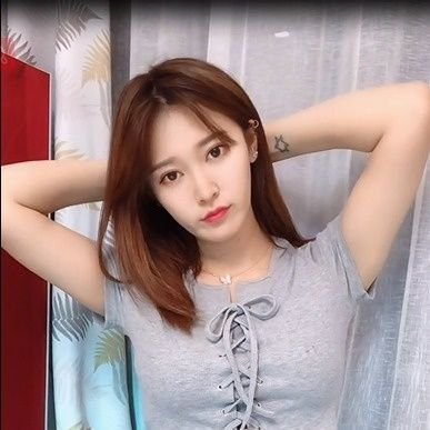 🎀About me 🎀
✨ Hobbies: singing, dancing, communication, food
✨ I'm in the US and am single now
✨I just hope to find sincere friends.