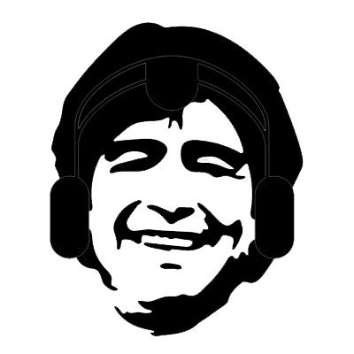 El más grande de todos los tiempos y el que más grande hace a la Argentina. Diego Armando Maradona. Pelusa. Diegote. D10S. Todos los tuits van con fotos de Él.