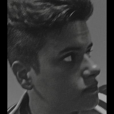 Me chamo Leandra;
Tenho 20 anos;
Sou de Portugal 🇵🇹;
E gosto muito de K-pop.