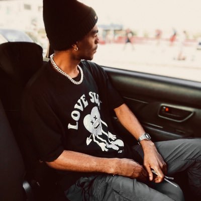 Real_nello_h's profile picture. award nominee for Producer of the year on 031 awards 🔥Songwriter, rapper & producer 🔥 IG: @real_nello_h 💽Life in the Dust💽👇👇👇