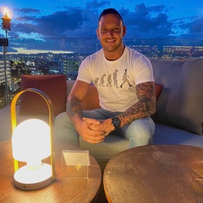 marcbennion's profile picture. Made in Manchester #gym #nutrition #love #life #thinblueline. Proud 👮‍♀️