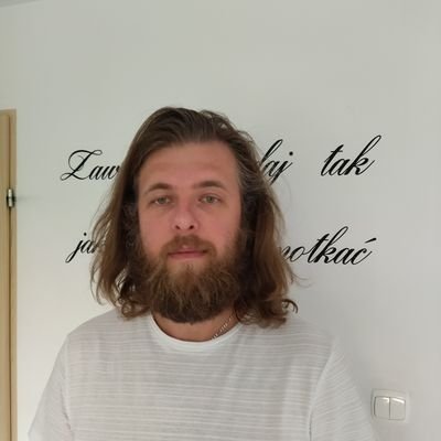 KonradSzewczak's profile picture. Inwestor indywidualny nie uczący się na własnych błędach. Nie rekomenduje (sam nie wiem co robię).