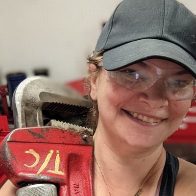 charlyxmonster's profile picture. Someone give that goddamn hippo a marble!