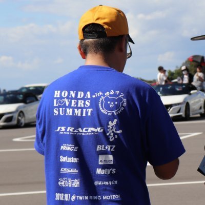 GK3からFK7に乗り換えたオッサンです。 車のオフ会にはちょこっと参加してたりします。 自分が思っている以上に私を知っている人が多く、 なぜか多くの人から声を掛けられるのですが、 私が結構人見知りなので反応悪くてすみません。 最近、ninnjya400購入して30年ぶりに乗り回しています。Apollogicファンです