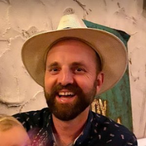👨👩👧👦 Lil & Mil - Helping Parents |
🧐 Yecommerce - Ecom Consulting |
🎁 Former Co-Founder @ The BroBasket |
🍻 Dad, Entrepreneur, & beer slut