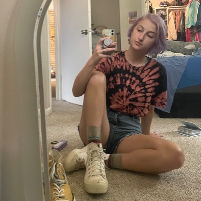 Reyofsunshine97's profile picture. I'm Eloise I'm gay I live on the top floor