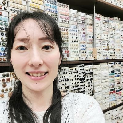 kiyokoarai's profile picture. 弁天手芸店（前橋）
☆編みたいが編める教室開催中
☆78年前のアンティークボタンあります。
✰テキストに載っていないコツ教えます
☆編み物教室申し込みは→https://t.co/KEBrSekkE4
☆営業時間、教室代などくわしくはブログへ↓