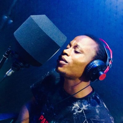 SoulKlef's profile picture. Singer song writer a guitarist and an R&B singer,Afro, high life dance Hall singer.🎙️
