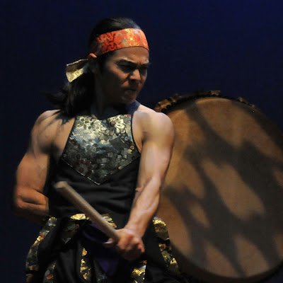 kudaka_tetsuya's profile picture. 【和太鼓・踊り・イベント企画等】
2014年世界和太鼓一人打ちコンテスト優勝(文部科学大臣賞)
2018年より世界的舞台演出家ロベール・ルパージュ氏の手掛ける「The Seven Streams of the River Ota」ワールドツアーに音楽効果として参加中