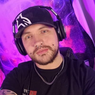 28 Year old, UK based, Online gamer since the age of 10 😯
Live streaming on https://t.co/eQszmh9bWp 
Socials:
https://t.co/HFC0tqu2JX