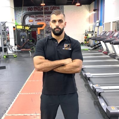 الحياه متعبه ومعك تحذف الباء