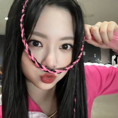 ashayunindya's profile picture. soon to be fk uwiw harga mati💛