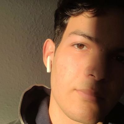 JosEman0705's profile picture. 🤍
Hebreos 10:39.
Jesus follower.
Óptica y Optometría en la UCM