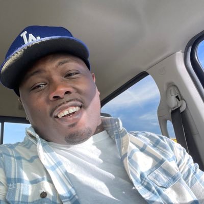 Manetango15's profile picture. Life’s good