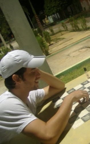 É graça divina começar bem. Graça maior é persistir na caminhada certa. Mas a graça das graças é não desistir nunca. Tee Amoo Senhor ! Marisa S. ♥ //