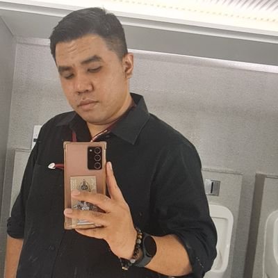 JAnotherlevel's profile picture. Your neighbor Frinedly NFT collector