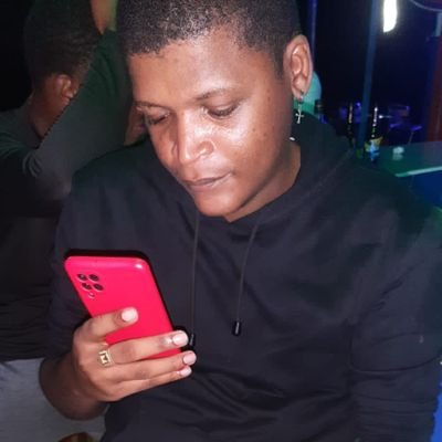 zamiralberto4's profile picture. Complicado