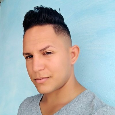 YuniorL74774874's profile picture. Disfrutar la vida al máximo