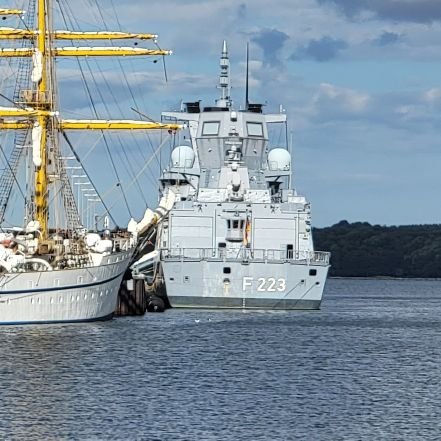 Michael93886590's profile picture. EN007, S143A, F123, K4.2, F125, IntKoop, privat hier