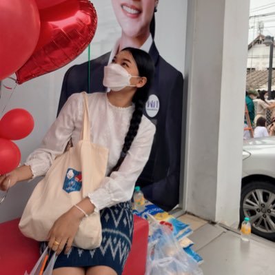 ; รักพี่เท่าที่คนคนหนึ่งจะรักได้เลยน๊า เป็นความรักที่ไม่เคยให้ใครมาก่อนแต่หนูให้พี่นะ @aim_theerarat💙🌻