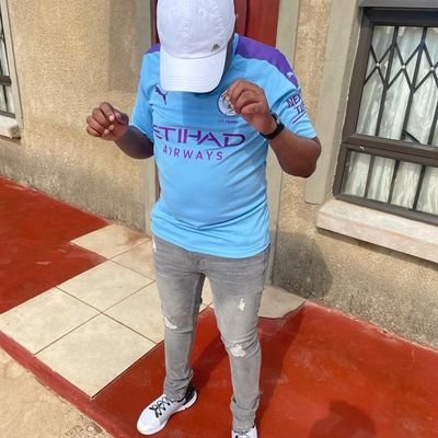 Hustle beats talent when talent doesn't hustle 💯🙏
-Believer 🙏
-Entrepreneur 💰
-Manchester City