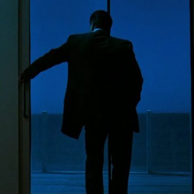 Tweeting frames from Heat (directed by @MichaelMann) every half an hour.