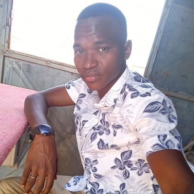 toumani_y's profile picture. 